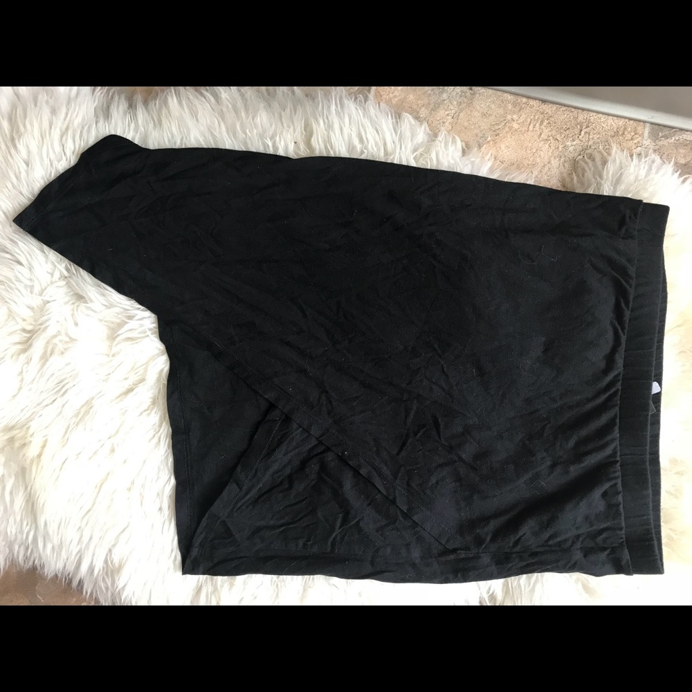 Alternative Apparel Asymmetrical skirt size S